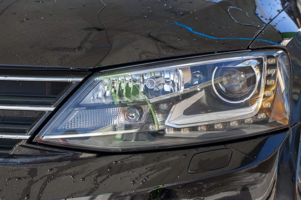 far Volkwagen Jetta 2015