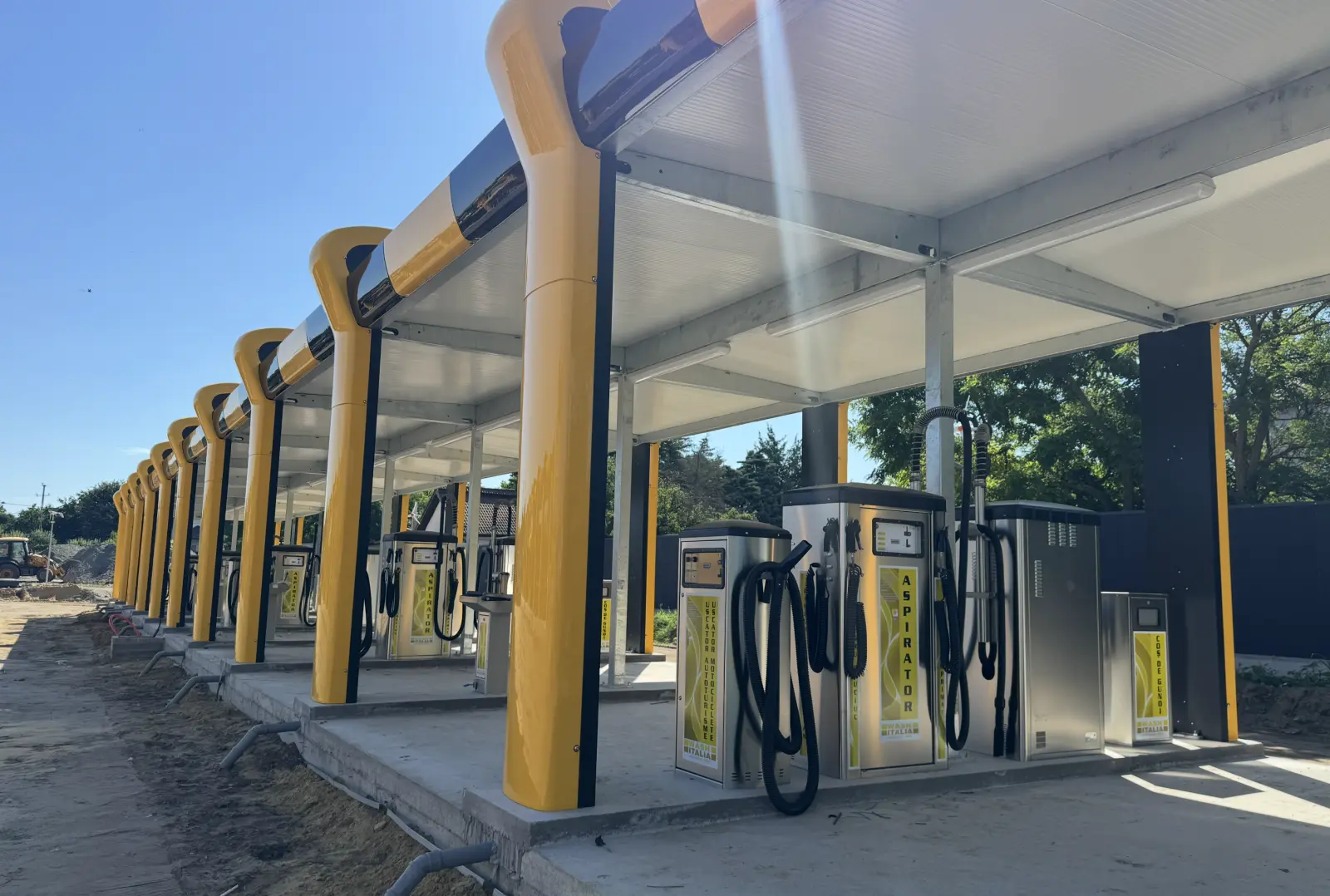 zona de servicii in constructie la Malul-Mare Dolj