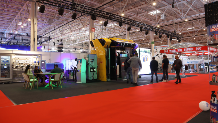 Portal automat cu perii Stargate S10 prezentat la Salonul Auto Bucuresti