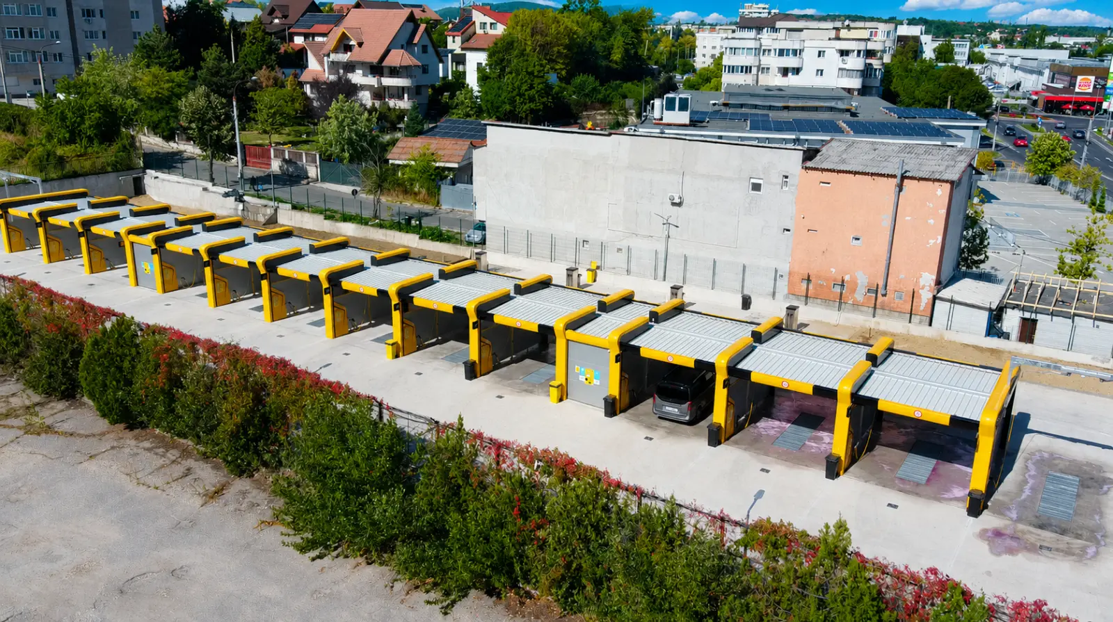 Spalatorie self service cu 14 piste de spalare in Pitesti